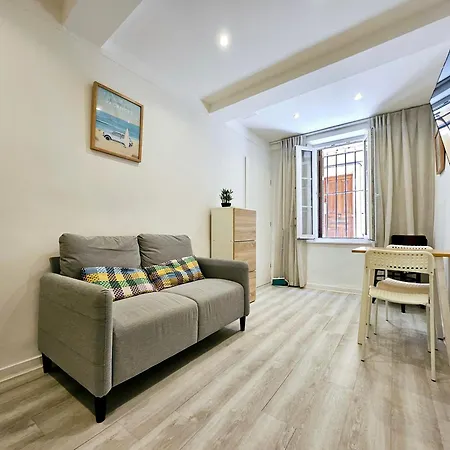 Les Haciendas - 5 Dans Le Viel Antibes