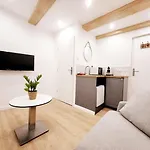 Les Haciendas - 5 Dans Le Viel Apartment *