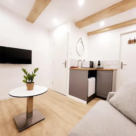 Les Haciendas - 5 Dans Le Viel Apartmán *