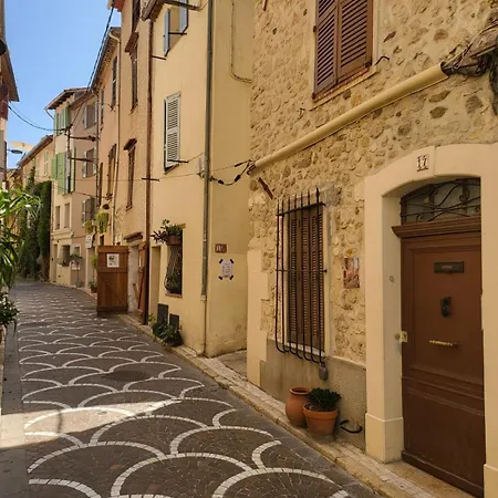 Les Haciendas - 5 Dans Le Viel Antibes