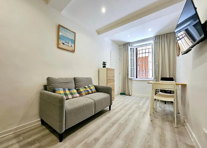 Les Haciendas - 5 Dans Le Viel Antibes